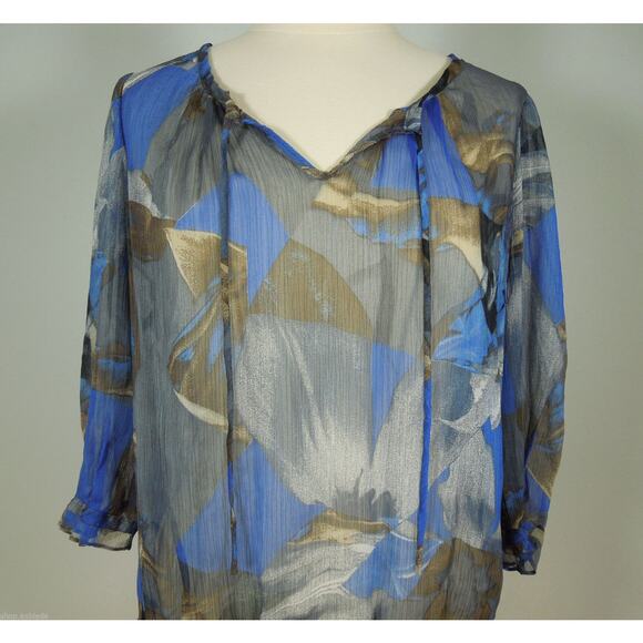 LORENZA BLAU Blouse size 36 Sheer Print Fabric 3/4 Sleeves - Picture 2 of 6